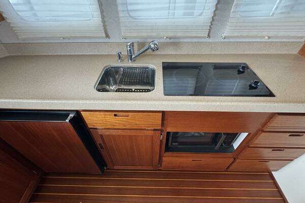 Nordic Tugs 32 Yacht For Sale