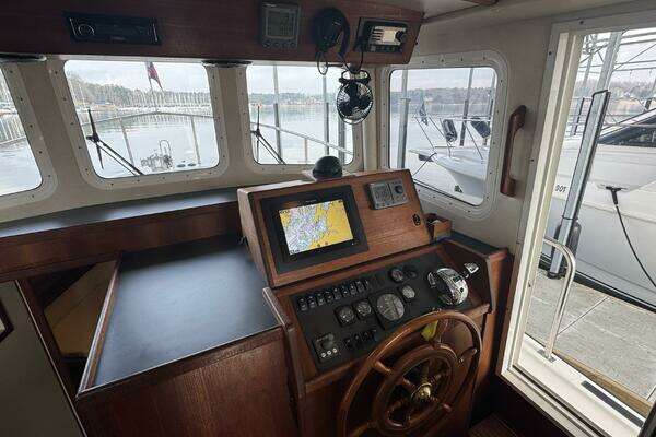 Nordic Tugs 32 Yacht For Sale