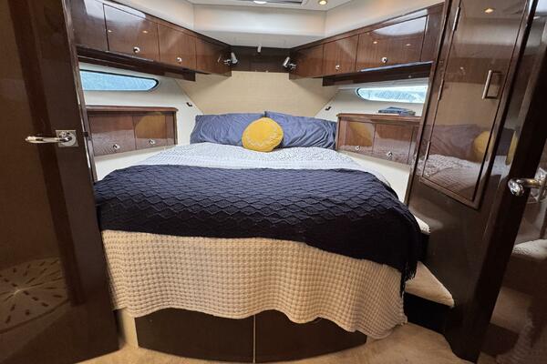 Forward VIP Centerline Queen