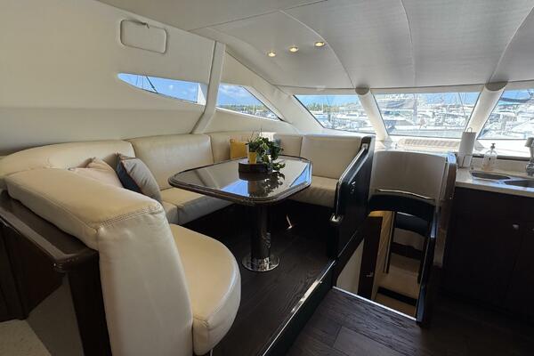 Raised Galley Dinette