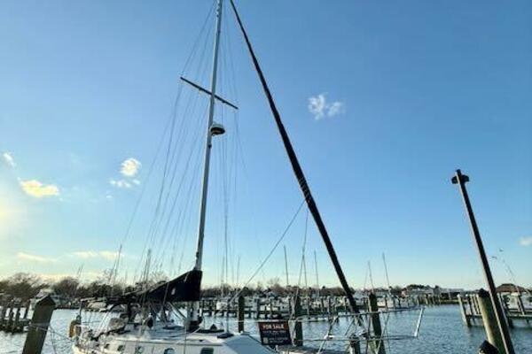 WINDFALL 40ft Caliber Yacht For Sale