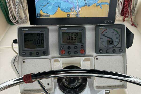 Photo of the 1999 Caliber 40 LRC "WINDFALL"