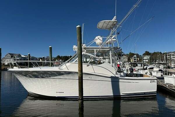 37-ft-Luhrs-2011-37 IPS Canyon Series-SawBones Southport North Carolina United States  yacht for sale