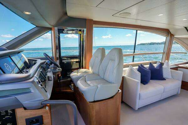 Princess F62 Yacht For Sale