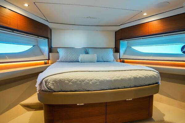 Making Time 62ft Princess Yacht For Sale