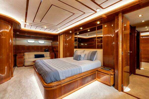 Ferretti Yachts 94 Raised Pilothouse Yacht For Sale