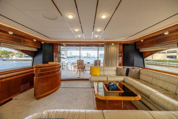 DREAMCHASER 94ft Ferretti Yachts Yacht For Sale