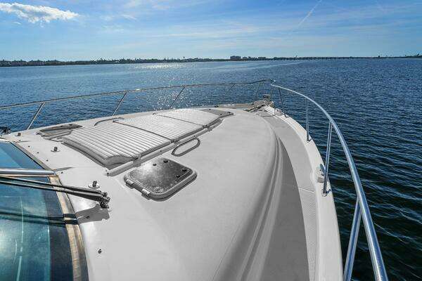 Tiara Yachts 4300 Sovran Yacht For Sale