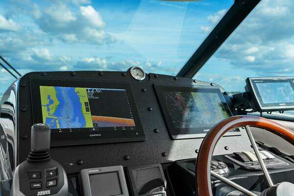 Tiara Yachts 4300 Sovran Yacht For Sale