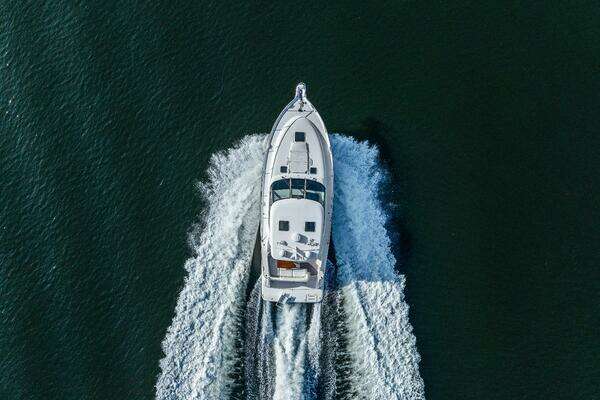 Tiara Yachts 4300 Sovran Yacht For Sale