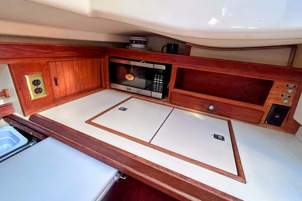 Offline 32ft Island Packet Yacht For Sale