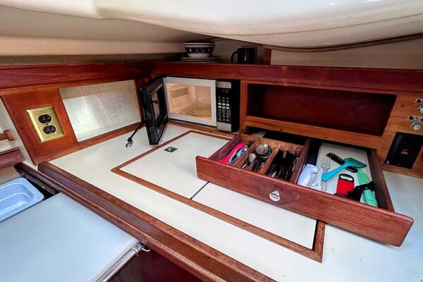 Offline 32ft Island Packet Yacht For Sale