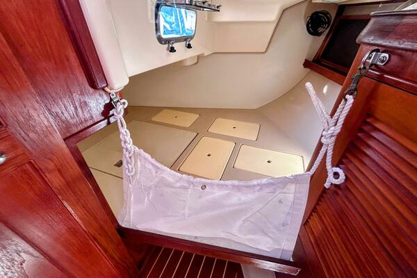 Offline 32ft Island Packet Yacht For Sale