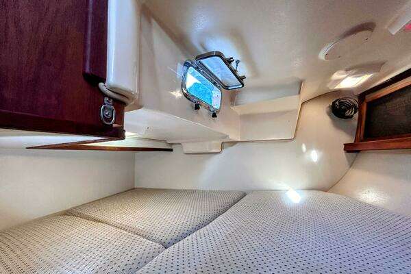 Island Packet 320 Yacht For Sale