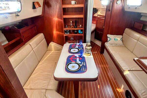 Island Packet 320 Yacht For Sale