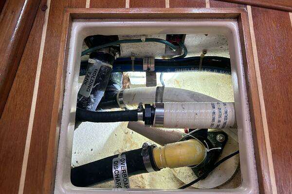 Island Packet 320 Yacht For Sale