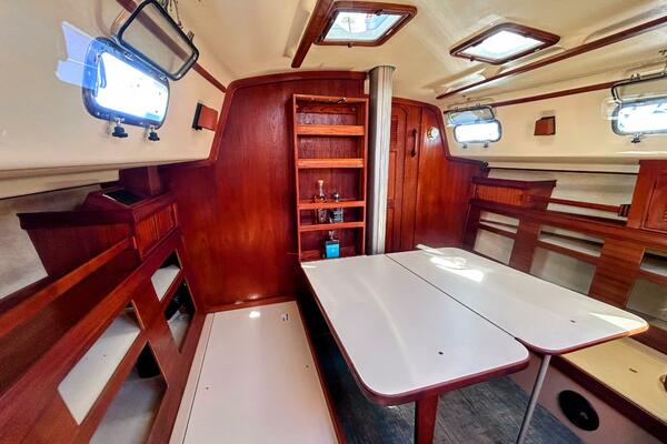 Offline 32ft Island Packet Yacht For Sale
