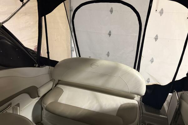 26ft Crownline Yacht For Sale