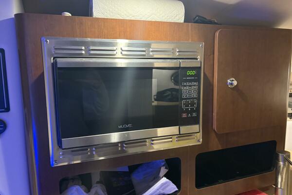 26ft Crownline Yacht For Sale