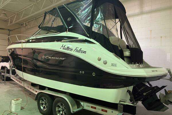 Photo of the 2019 Crownline 264 CR