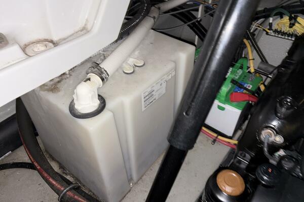 26ft Crownline Yacht For Sale