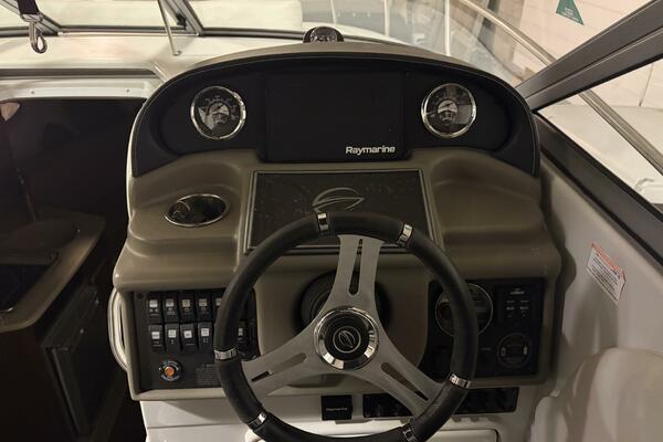 26ft Crownline Yacht For Sale