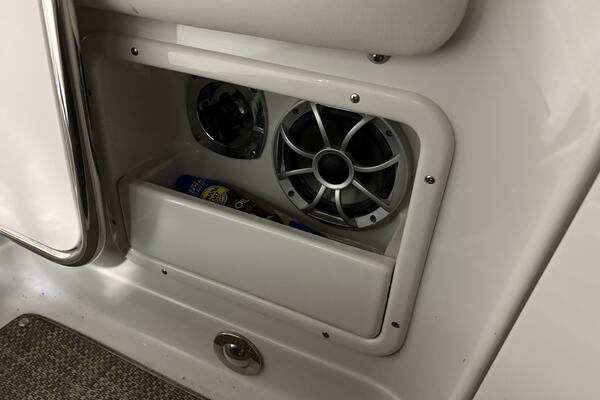 26ft Crownline Yacht For Sale