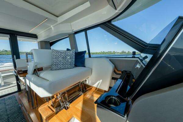 Tiara Yachts 43 LE Yacht For Sale