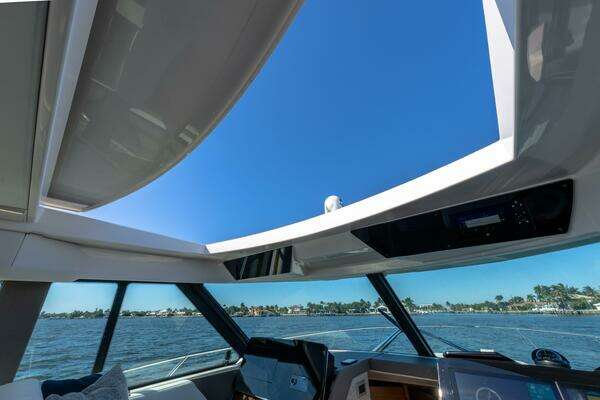 Tiara Yachts 43 LE Yacht For Sale