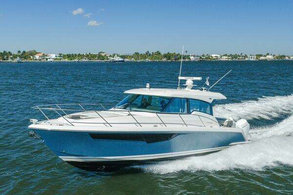 Tiara Yachts 43 LE Yacht For Sale