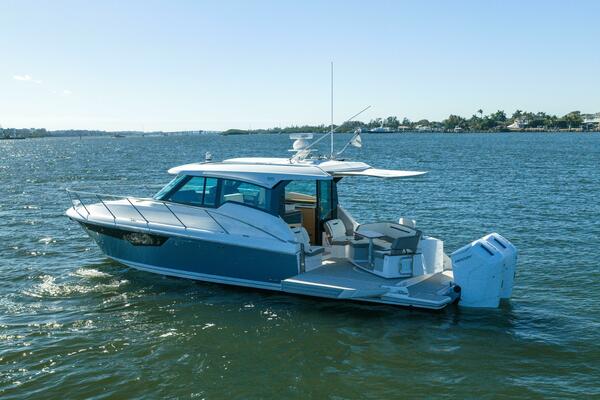 NEXT LEVEL 43ft Tiara Yachts Yacht For Sale