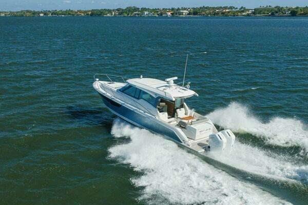 Tiara Yachts 43 LE Yacht For Sale