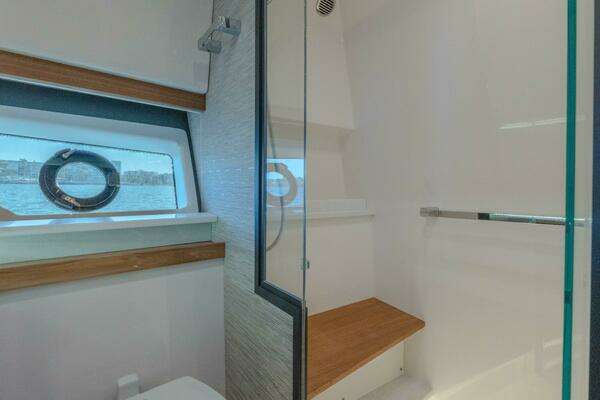 Tiara Yachts 43 LE Yacht For Sale