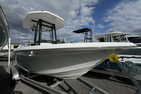210 CC Adventure 21ft Tidewater Yacht For Sale