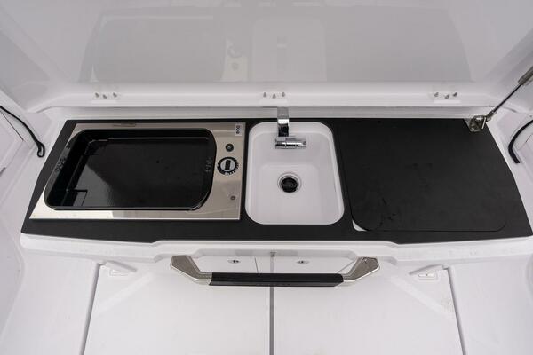 460k    660k 38ft Axopar Yacht For Sale