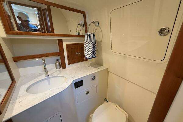 Hinckley 40X Yacht For Sale