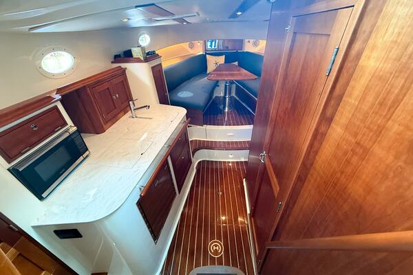 40ft Hinckley Yacht For Sale