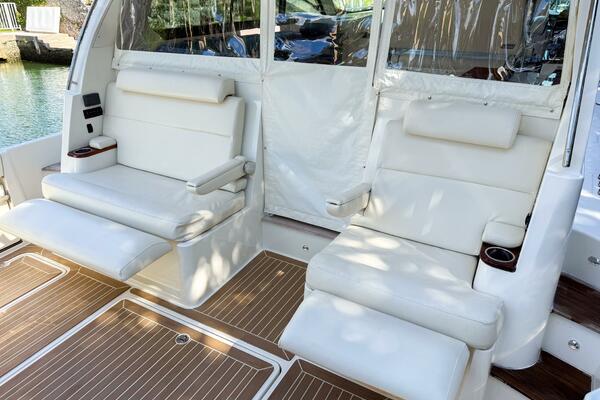 40ft Hinckley Yacht For Sale
