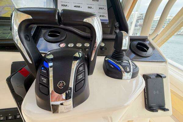 Grady-White Canyon 456 Yacht For Sale