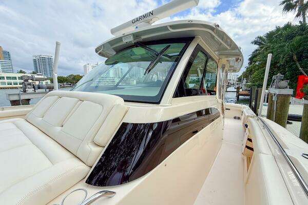 Grady-White Canyon 456 Yacht For Sale