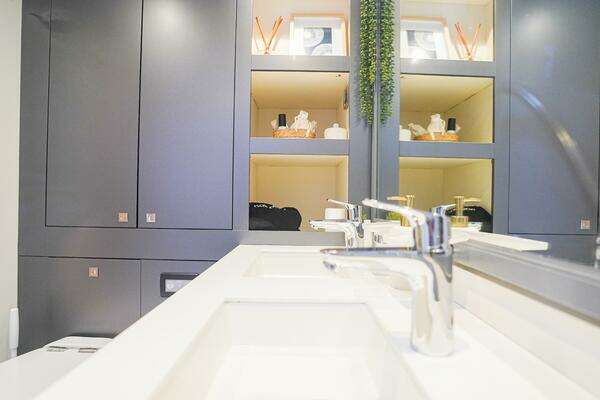 2017 Fountaine Pajot 67