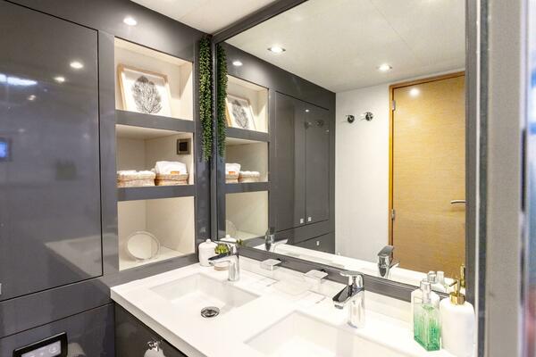 True Story 67ft Fountaine Pajot Yacht For Sale