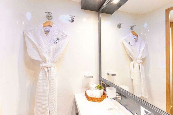 2017 Fountaine Pajot 67