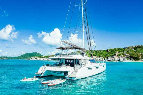 2017 Fountaine Pajot 67