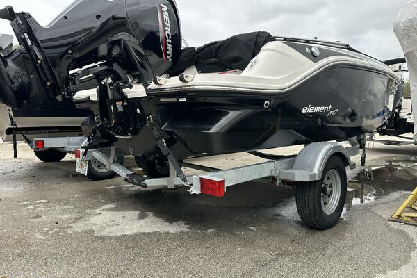 17ft Bayliner Yacht For Sale