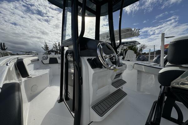 220 CC Adventure 22ft Tidewater Yacht For Sale