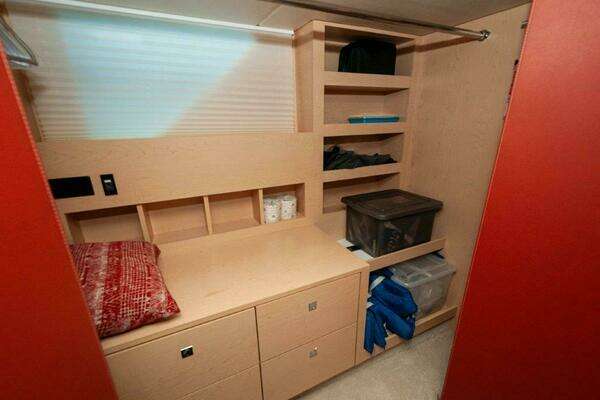 Cruisers Yachts 60 Cantius Yacht For Sale