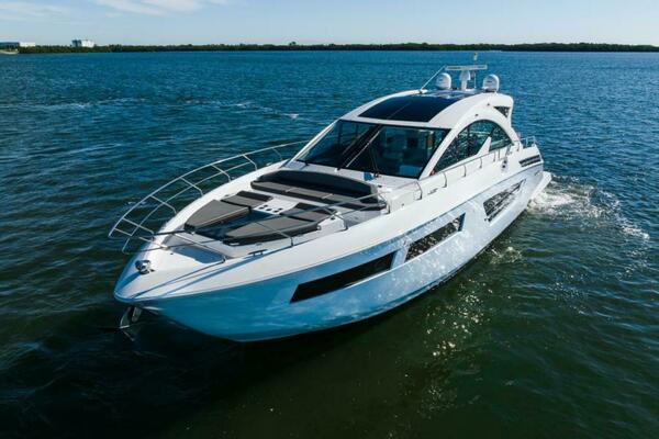 After Five 60ft Cruisers Yachts Yacht For Sale