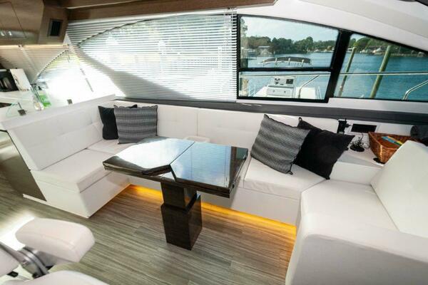 After Five 60ft Cruisers Yachts Yacht For Sale