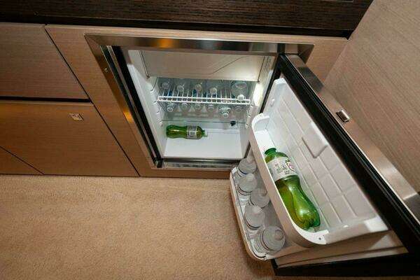 Cruisers Yachts 60 Cantius Yacht For Sale